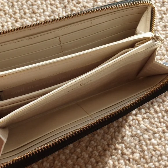 Kate Spade NY clutch wallet - Picture 6 of 9